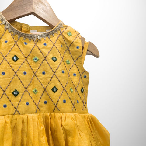 YELLOW SILK EMBROIDERY TOP WITH FLARED PALAZZO